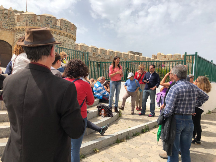 Almuñécar celebra con éxito una nueva visita  arqueológica